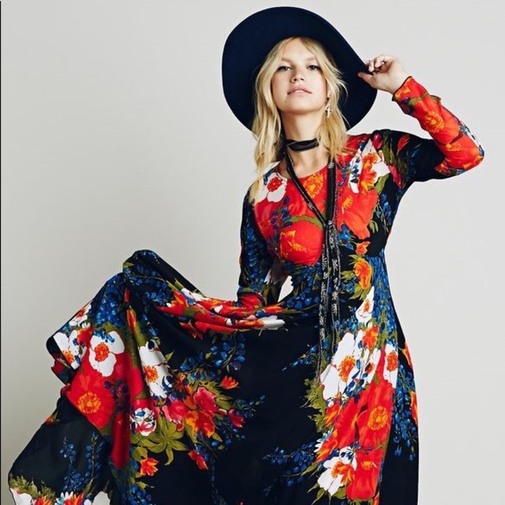 Free People - First Kiss